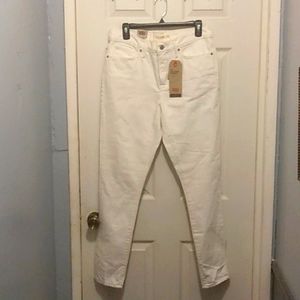 New Ladies white Levi's 311, Sz 31 x 30